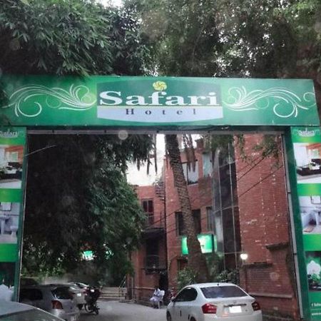 Safari Hotel Upper Mall Lahore Luaran gambar