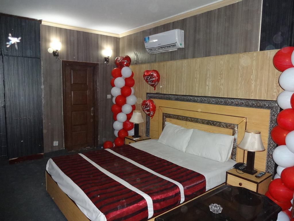 Safari Hotel Upper Mall Lahore Bilik gambar