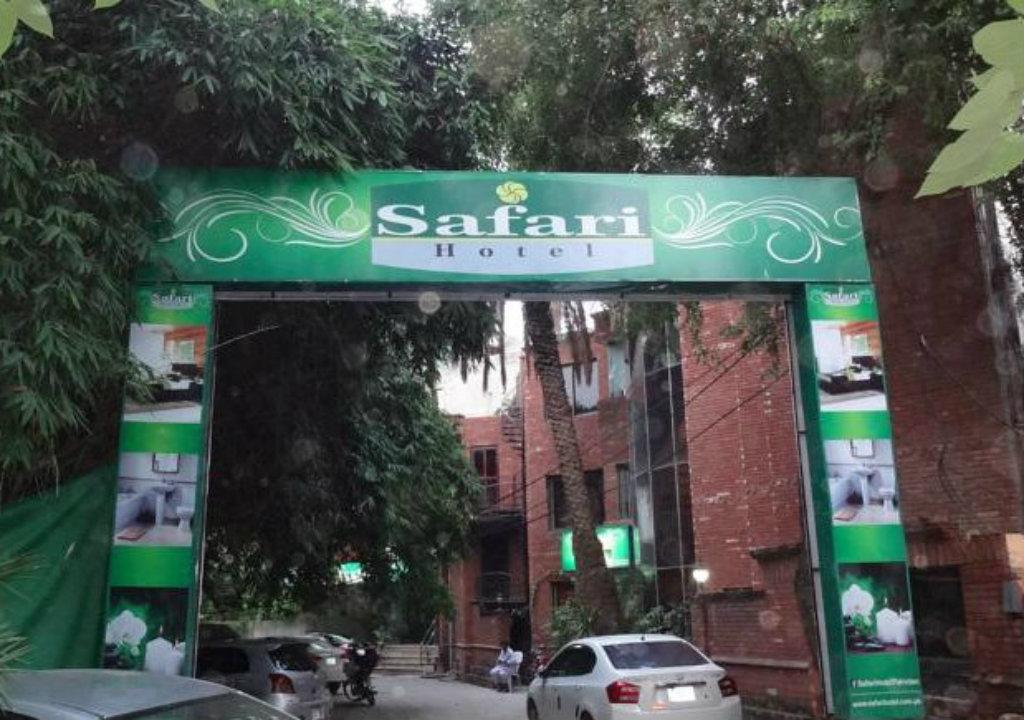 Safari Hotel Upper Mall Lahore Luaran gambar